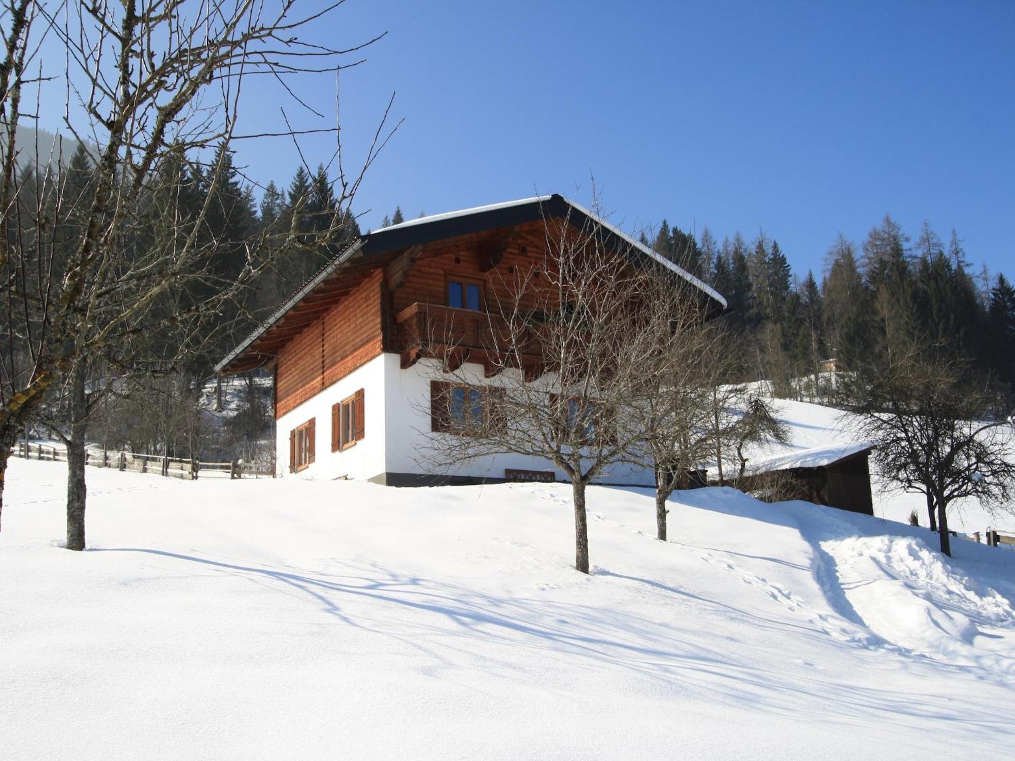 Charming Holiday Home In H Ttau With Barbecue Hüttau المظهر الخارجي الصورة